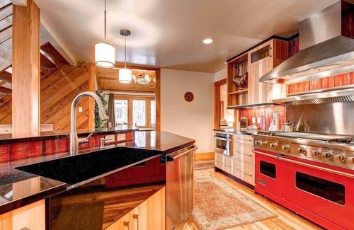Warrior's Mark West House | 5BDR Ski-In/Out Escape | Hot Tub & Game Room