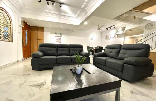 Bandar Sunway House | 6-10 Pax @ The CoZySpacious House - Heart Of Sunway