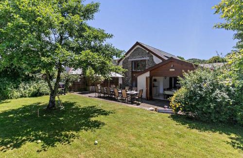 Bideford House | 6 bed in Buckland Brewer 75553