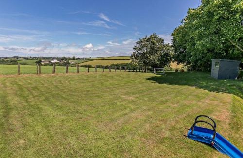 Bideford House | 6 bed in Buckland Brewer 75553