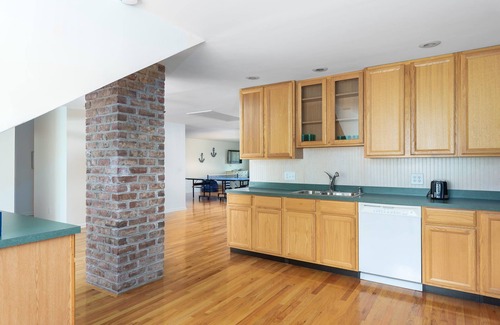Sullivan's Island House | 6-bedroom house in fabulous Sullivan's Island with AC, WiFi
