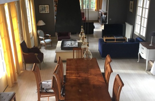 Jars House | 6 Bedroom Private vacation home in Jars