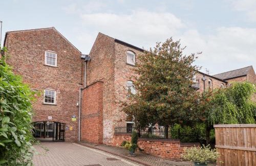 York Apartment | 6 Granary Court