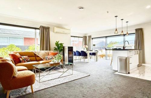 Avonhead House | 6 Guests Family Home 7 Minutes to Airport