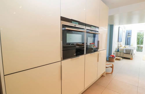 Mudeford Cottage | 6 Inveravon