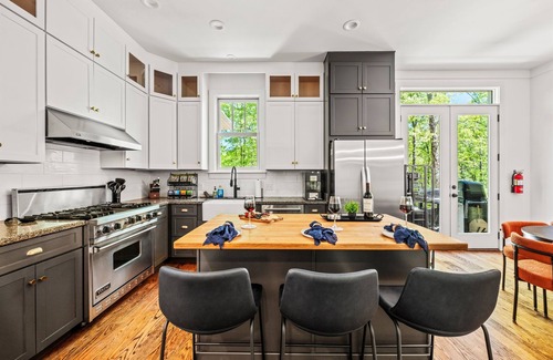 Fletcher Cabin | 6 King Bedrms! Heated Pool. 2 Hot Tubs. Game Room. 3 Fire Pits. Sleeps 22!