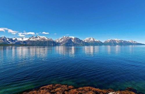 Lyngen House | 6 person holiday home in Olderdalen