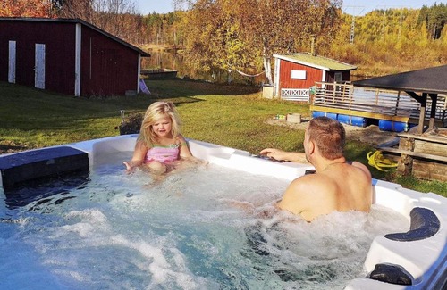Ramsjo House | 6 person holiday home in HENNAN