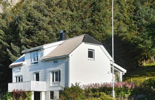 Midsund House | 6 person holiday home in MIDSUND-By Traum