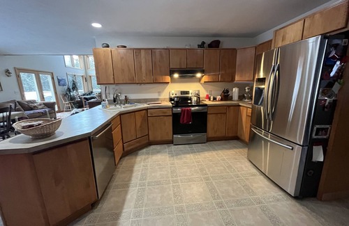 Maple City House | 62 acre Family Retreat with Private Lake and Walking Trails