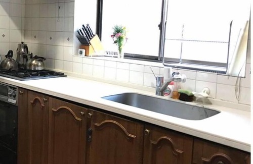 Ota House | 6min from Shinagawa, 20min from Shibuya/Akihabara, 3min walk from station, 6LDK for up to 22 people, crib and kitchen.