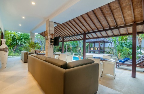 Petitenget Villa | 7 Bdr - Last Minute Deal 50%+ OFF!