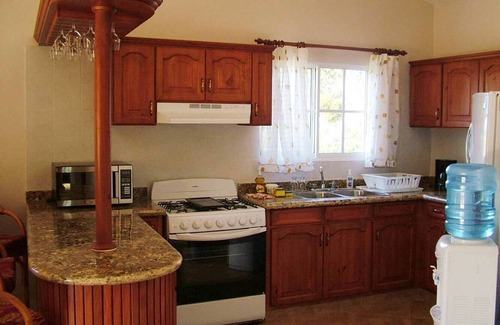 Urbanizacion Tavarez Villa | 7-bedroom, 7-bathroom villa with a private pool, near beaches