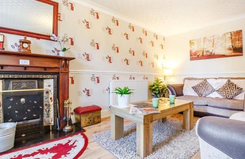 Tanygrisiau House | 7 Dolydd Terrace