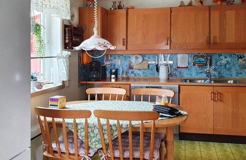 Lenvik House | 7 person holiday home in Rossfjordstraumen