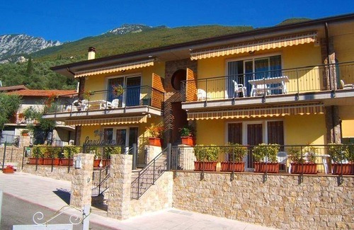 Magugnago Apartment | 70 m² Apartment ∙ 2 bedrooms ∙ 6 guests