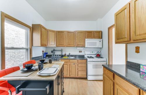 Oak Park House | 8 Mi to Chicago Oak Park Home with Fenced Backyard!