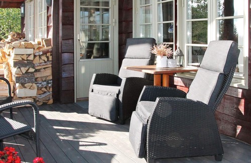 Lardal Municipality House | 8 person holiday home in Passebekk