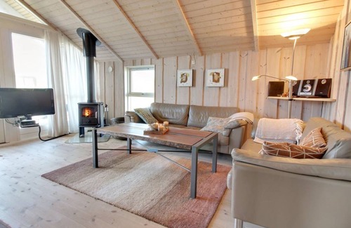 Trans House | 80 m² House ∙ 1 bedroom ∙ 8 guests