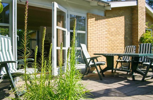 Torup Strand House | 80 m² House ∙ 2 bedrooms ∙ 3 guests