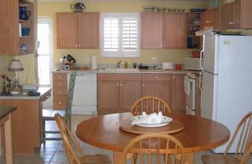 Boardwalk House | 815NA Adorable North Beach Beachfront Home