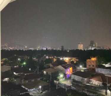 Mandaue Apartment | 8C Studio Unit with Free Wifi Pool and Gym