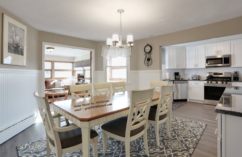 Point Pleasant Beach House | 9 Bds, 3ba, Pool, 14 Badges, AC. One of largest available 2025 & 2026 rates