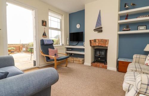 Lympstone House | 9 Harefield Cottages