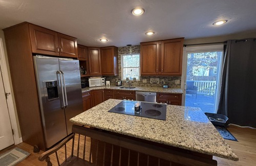 Forestdale House | 9 Ridgetop Road - Relaxing 3BR Retreat Near Snake Pond & Cape Cod Beaches