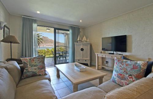Scott Estate Apartment | 9 The Village