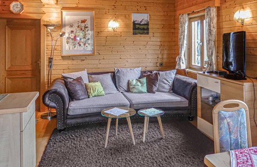 Mooswald Apartment | 90 m² Apartment ∙ 3 bedrooms ∙ 6 guests