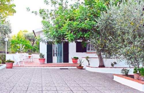 Pisticci Apartment | 90 m² Apartment ∙ 3 bedrooms ∙ 10 guests
