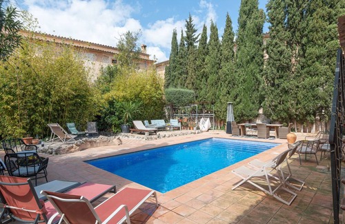 Alaro House | 900 m² House ∙ 10 bedrooms ∙ 20 guests
