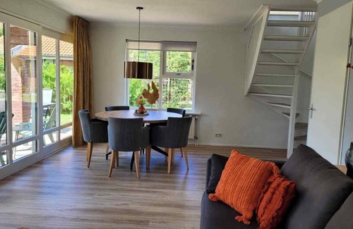 Roelofarendsveen House | 92 m² House ∙ 2 bedrooms ∙ 4 guests