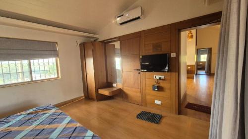 Wadgaon House | 93 Degree Farm Stay