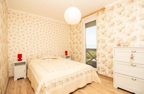 Balatonoszod Apartment | 976 - Lakóparkban teljes panorámás, közvetlen vízparti, 2 szobás modern apartman