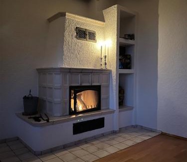 Heppens Apartment | 98qm Wohnung im Villenviertel - Voll ausgestattet mit Balkon und Kamin - WLAN gratis