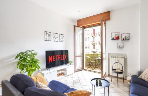 Acquabella Apartment | A 10 MIN DAL DUOMO - Trilocale moderno con 3 letti e 2 bagni in Città Studi