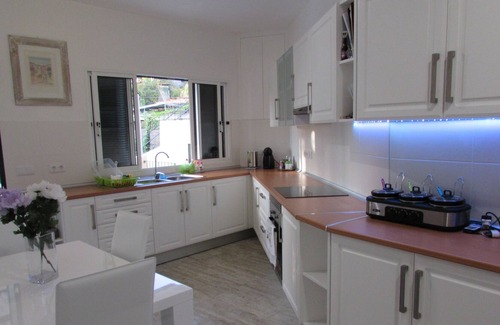 Imaculado Coracao de Maria Villa | A beautiful 5 bedroom villa, Funchal harbour and city views /AL