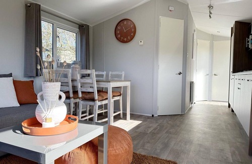 Sint Maarten House | A brand new chalet on one of the most beautiful plots in the park with private parking, free WIFI, central heating and dishwasher.