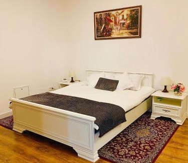 Oradea Apartment | A&C Hotel Rooms - Up in the Sky