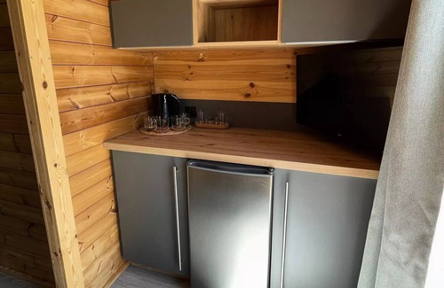 Sommieres House | A/C/TV cabin