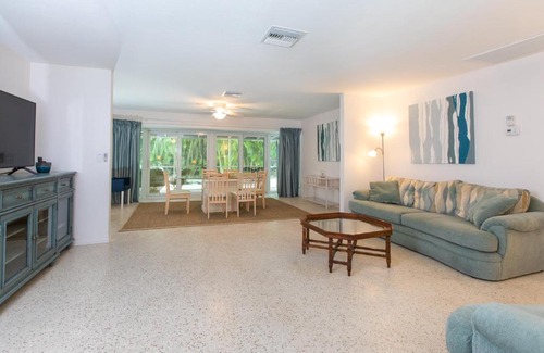 Sanibel Apartment | A CENTER OF PARADISE