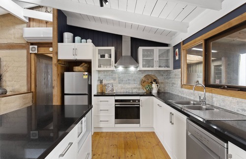 Coronet Bay House | A Coastal Haven