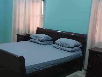 Accra House | A cozy private getaway.