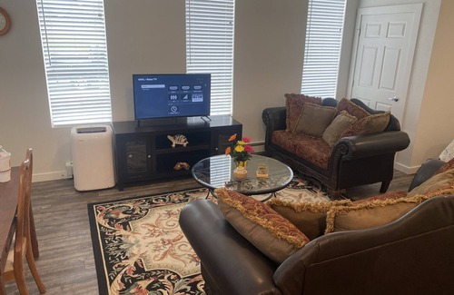 Scenic Heights Condo | A Creative Cozy place to stay