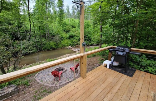 Purlear RV Rental | A-Frame in nature, Swinging wall, WIFI, Hot Shower