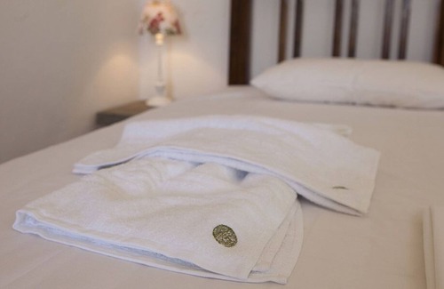 Drapanias Cottage | A fully renovated stone-built house of 1900.