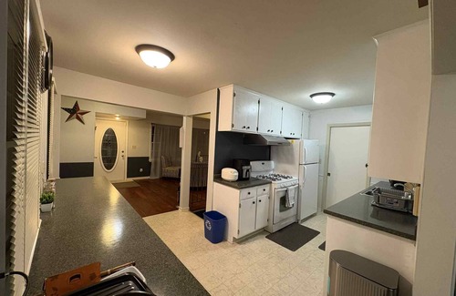 Richfield House | A Heart of a Twin Cities-Cute and Cozy House with Quiet Neighborhood