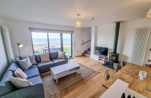 Pistyll Cottage | A llyn peninsula that sleeps 6 guests in 3 bedrooms